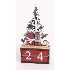   FA ADVENTI KALENDÁRIUM, HÓEMBER SZÁNKÓN, KARI FELIRATTAL, FENYŐFÁVAL