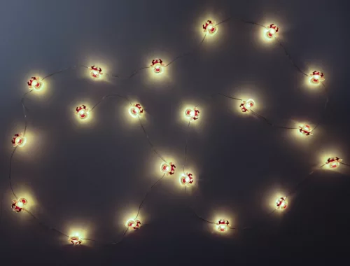 VILÁGÍTÓ LED SZARVAS GIRLAND, 20 DARAB, MIKULÁS SAPKÁBAN