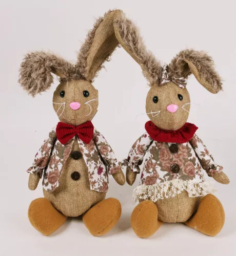 TEXTIL NYÚL, ÜLŐ, FIÚ VAGY LÁNY, BARNA ZSÁKVÁSZON RUHÁS