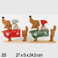 TEXTIL TACSKÓ MIKULÁS RUHÁBAN, SAPKÁBAN