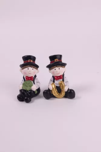 POLIREZIN KÉMÉNYSEPRŐ KALAPBAN, ÜLŐ, NÉGYLEVELŰ LÓHERÉVEL VAGY PATKÓVAL