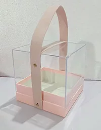 AJÁNDÉK DOBOZ, FÜLLEL, MŰANYAG PLEXI, NÉGYSÖGLETES, RÓZSASZÍN