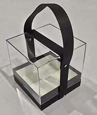 AJÁNDÉK DOBOZ, FÜLLEL, MŰANYAG PLEXI, NÉGYSÖGLETES, FEKETE