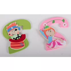 WOODEN LETTER S SET OF 2