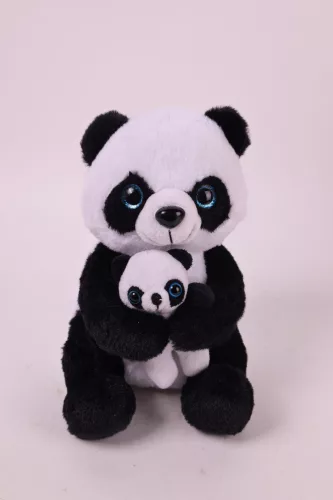 PLÜSS PANDA KICSINYÉVEL, ÜLŐ