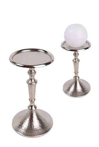 ALUMÍNIUM GYERTYATARTÓ, TALPAS, KALAPÁLT, MATT EZÜST